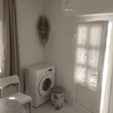 Dimitris House Appartamento *