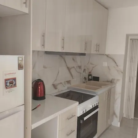 Dimitris House