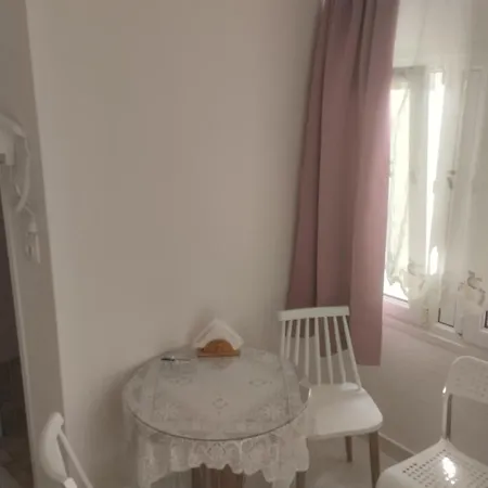 Dimitris House Appartamento *