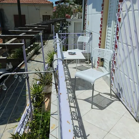 Apartamento Dimitris House